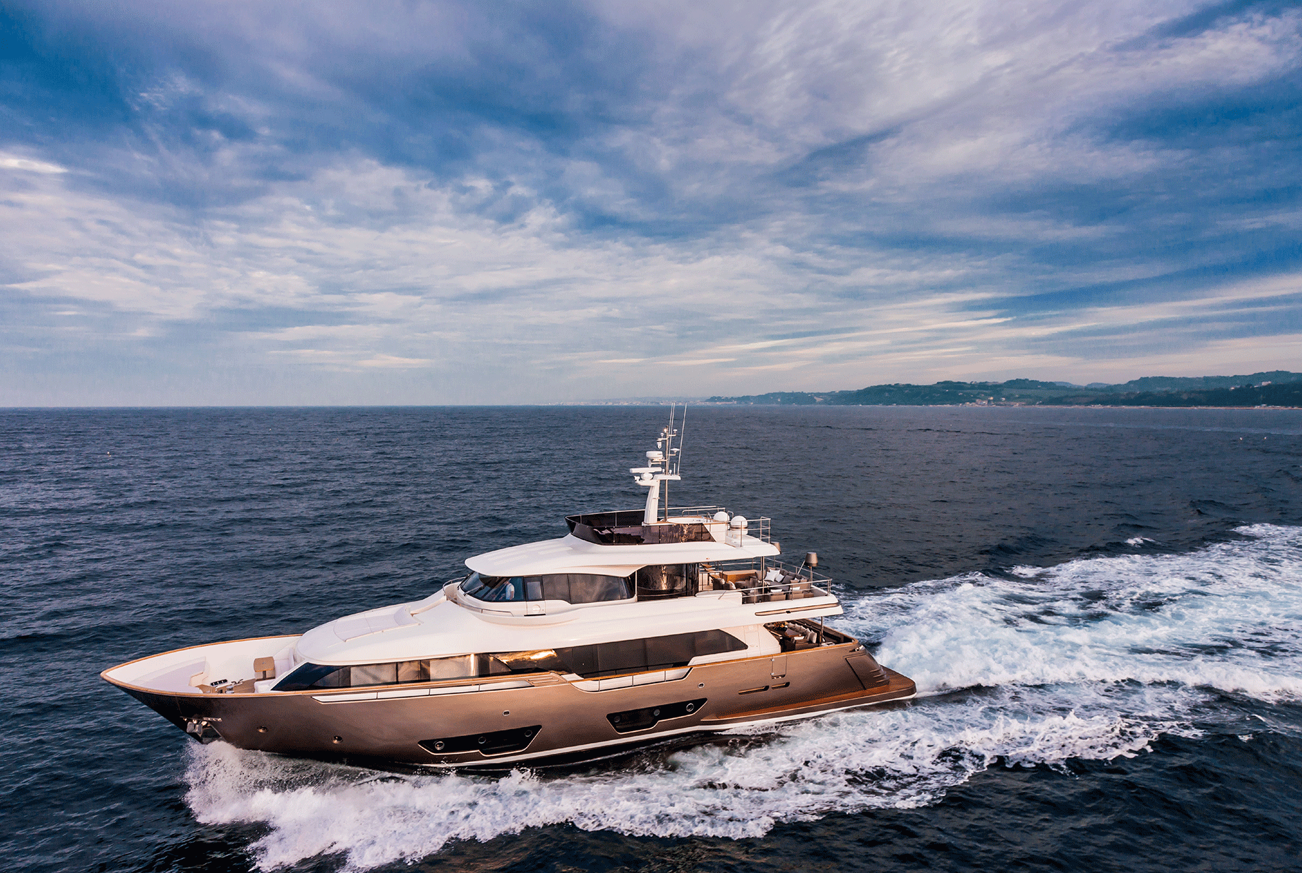Custom Line Navetta 28